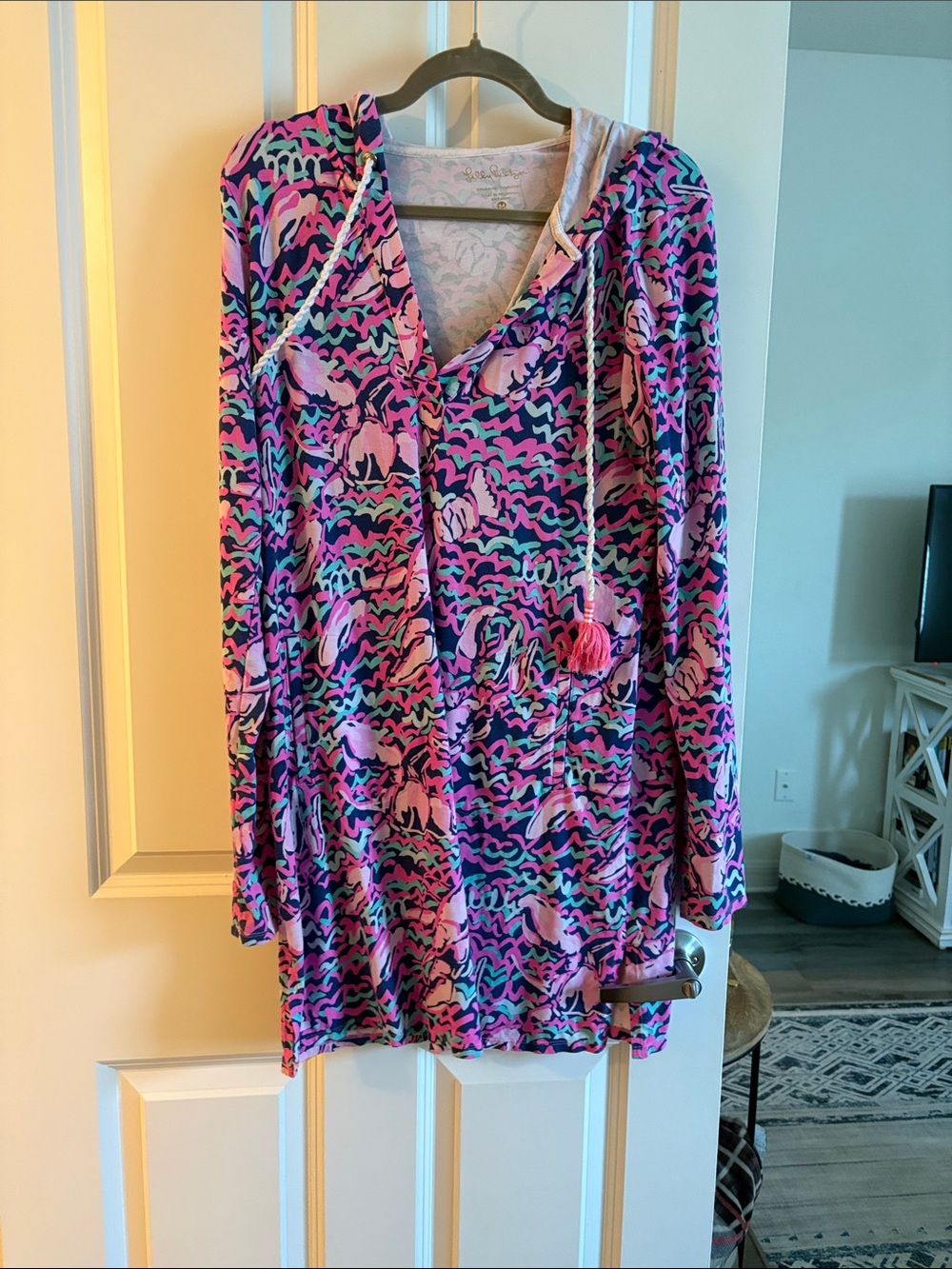 Lilly Pulitzer UPf cover up medium